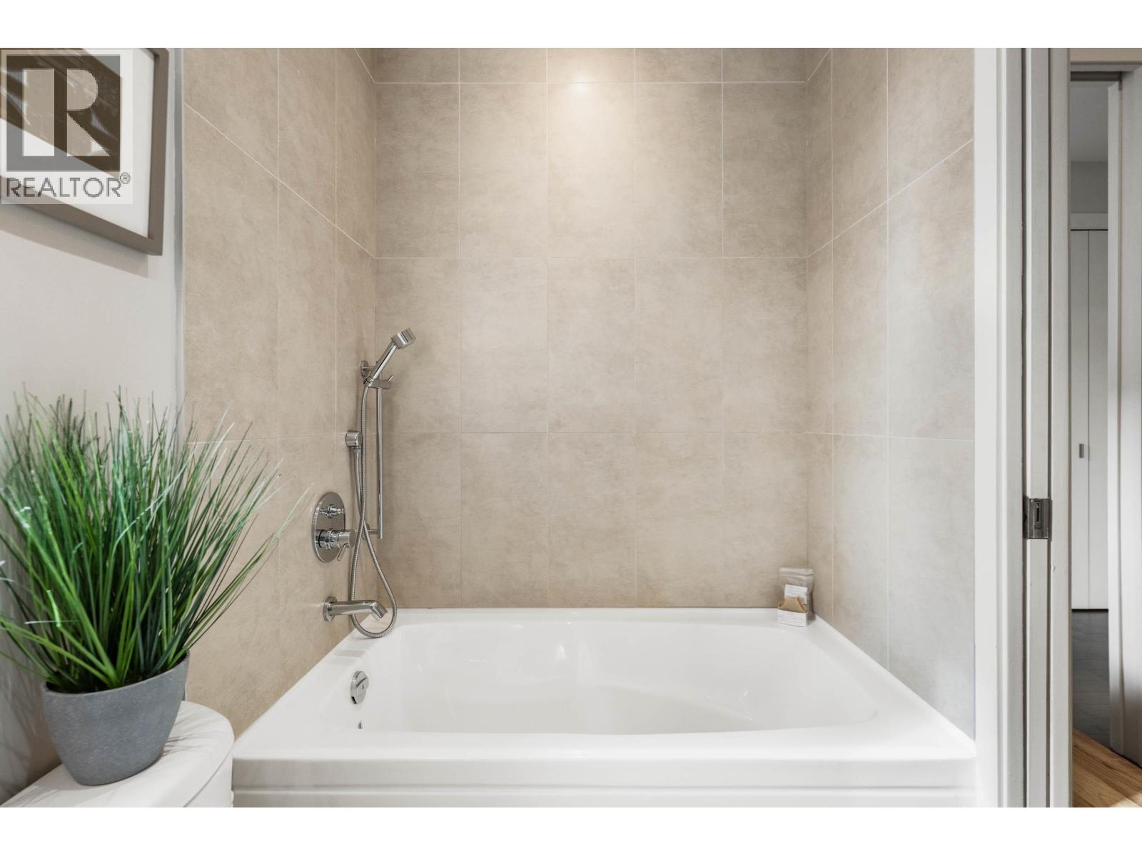 204 2108 W 12th Avenue, Vancouver, British Columbia  V6K 2N2 - Photo 24 - R3107164