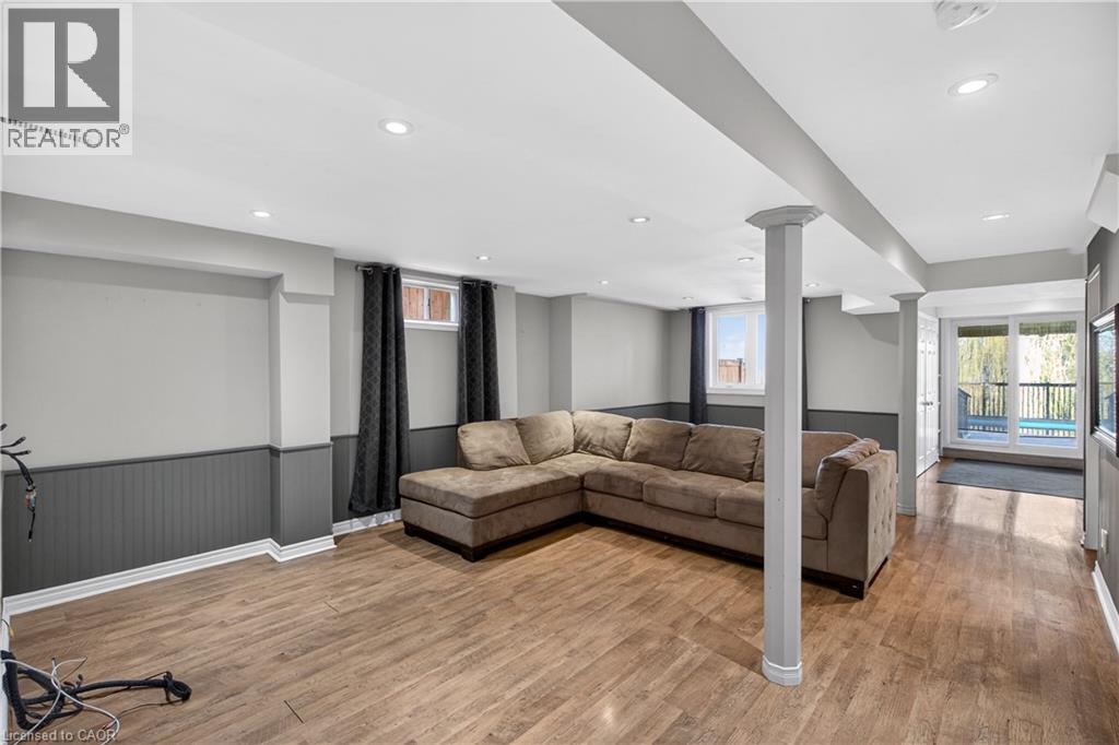 53 Laurendale Avenue, Waterdown, Ontario  L8B 0M6 - Photo 23 - 40817865