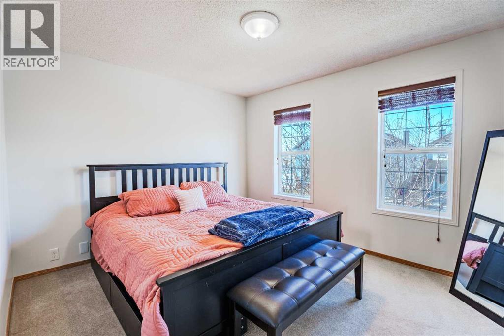 68 Bridleridge Gardens SW, Calgary, Alberta  T2Y 4C9 - Photo 14 - A2287128