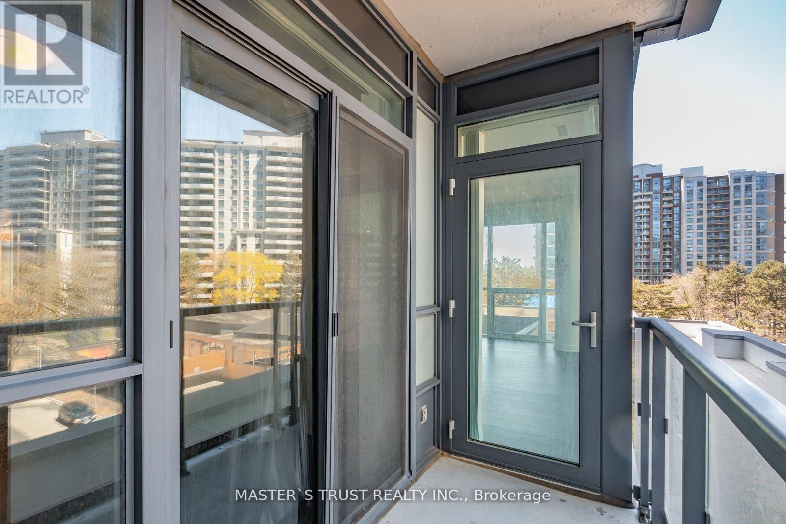 217 - 5168 Yonge Street, Toronto, Ontario  M2N 0G1 - Photo 4 - C12962084