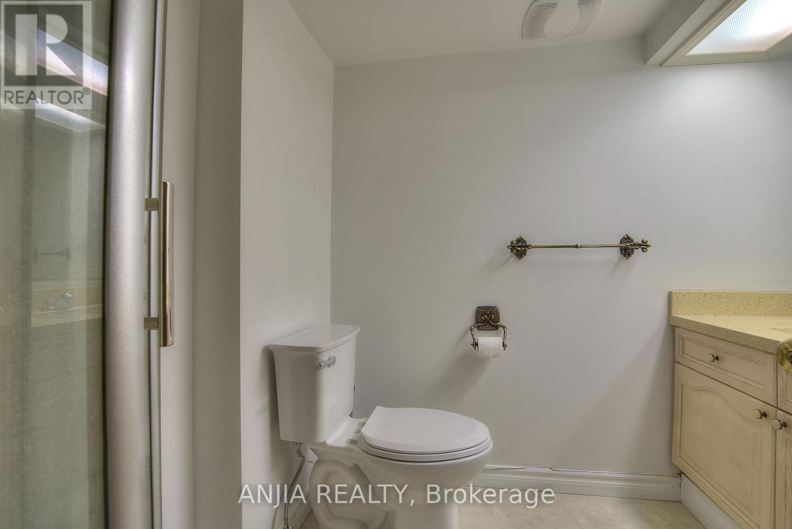 Cres - 128 Loganberry Crescent, Toronto, Ontario  M2H 3H1 - Photo 16 - C12962102