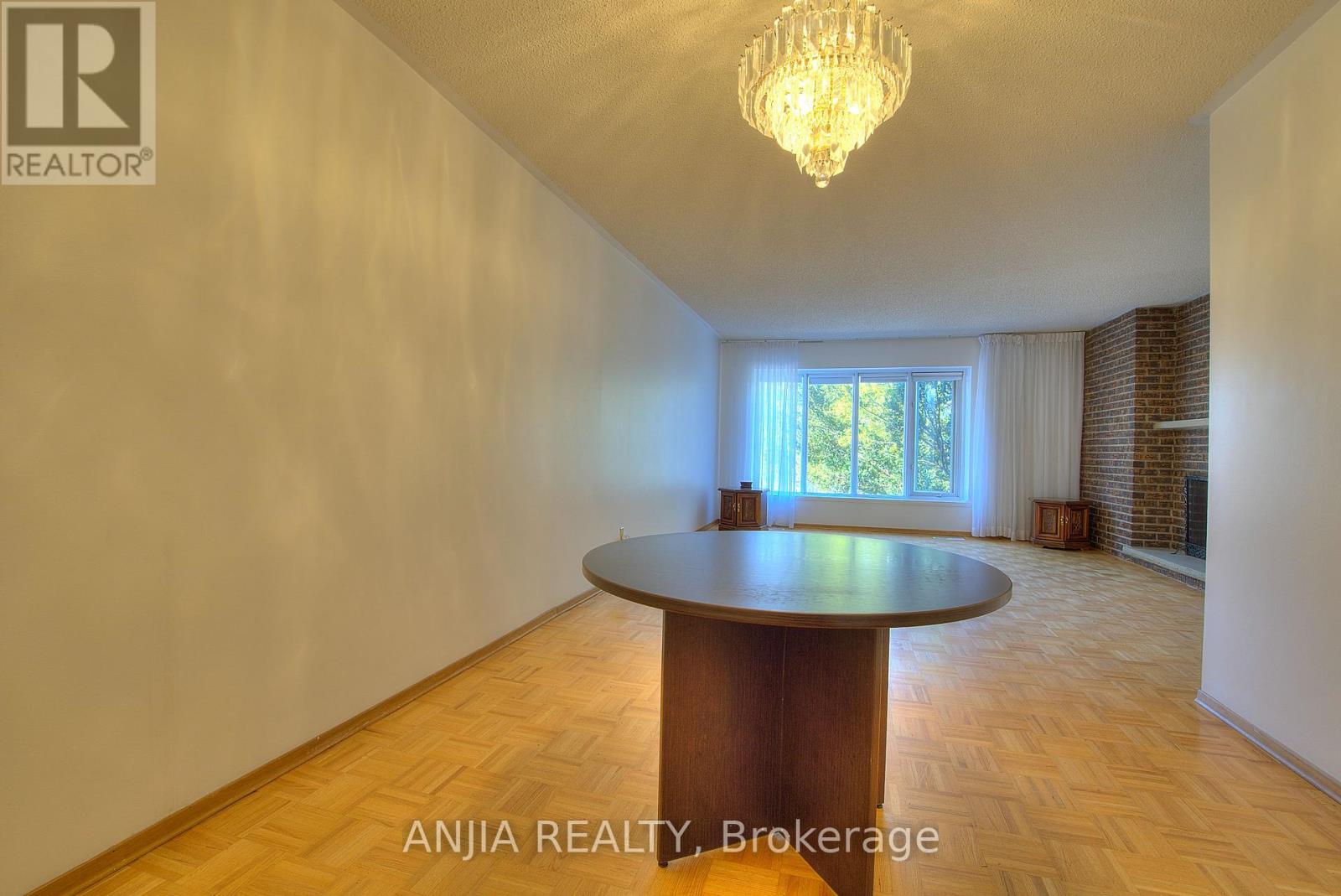 Cres - 128 Loganberry Crescent, Toronto, Ontario  M2H 3H1 - Photo 7 - C12962102