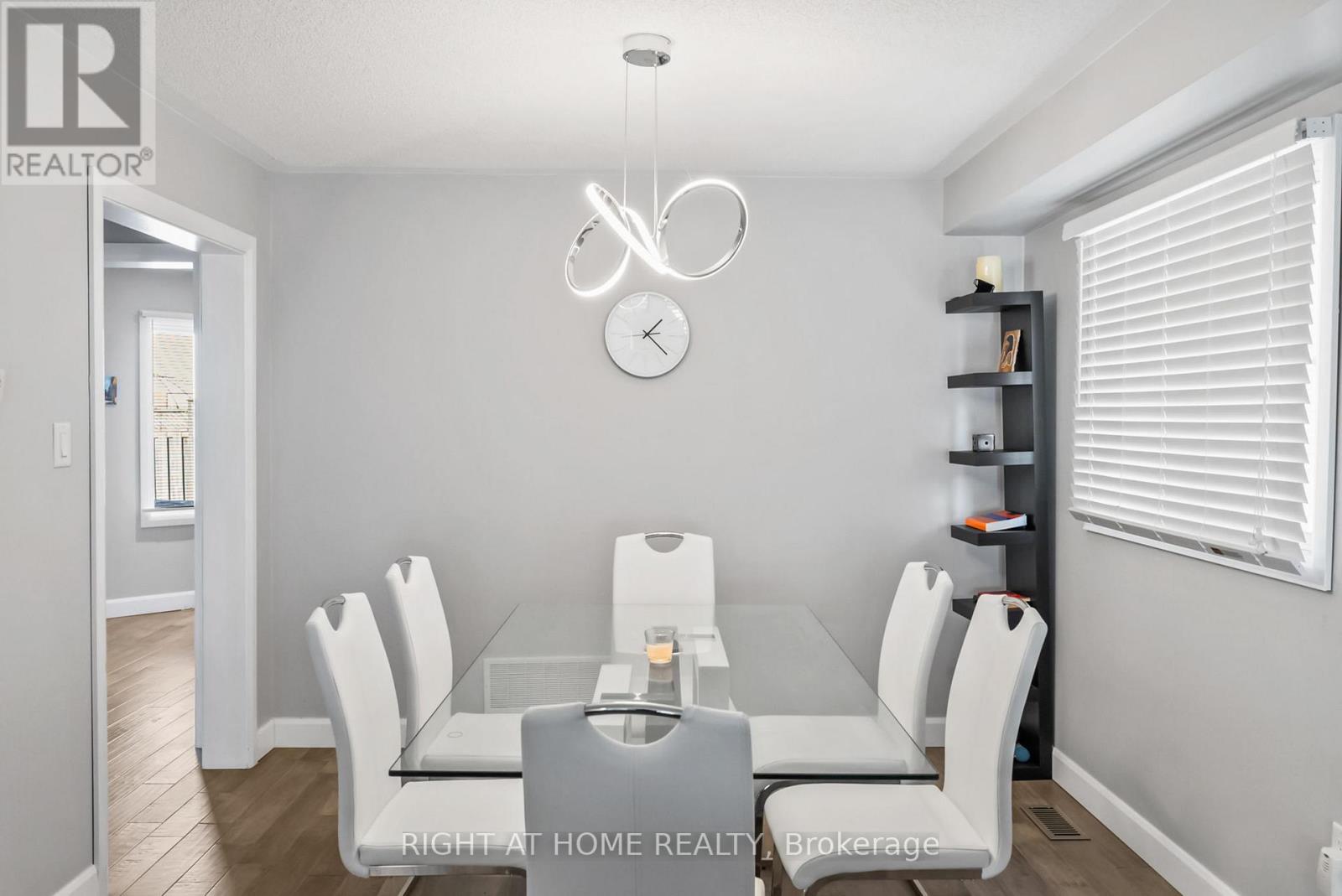 1040 Beaver Valley Crescent, Oshawa, Ontario  L1J 8N2 - Photo 11 - E12948930