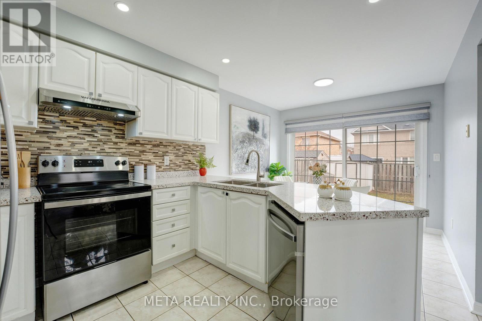 59 Brunswick Street, Brampton, Ontario  L6X 4Y4 - Photo 12 - W12962020