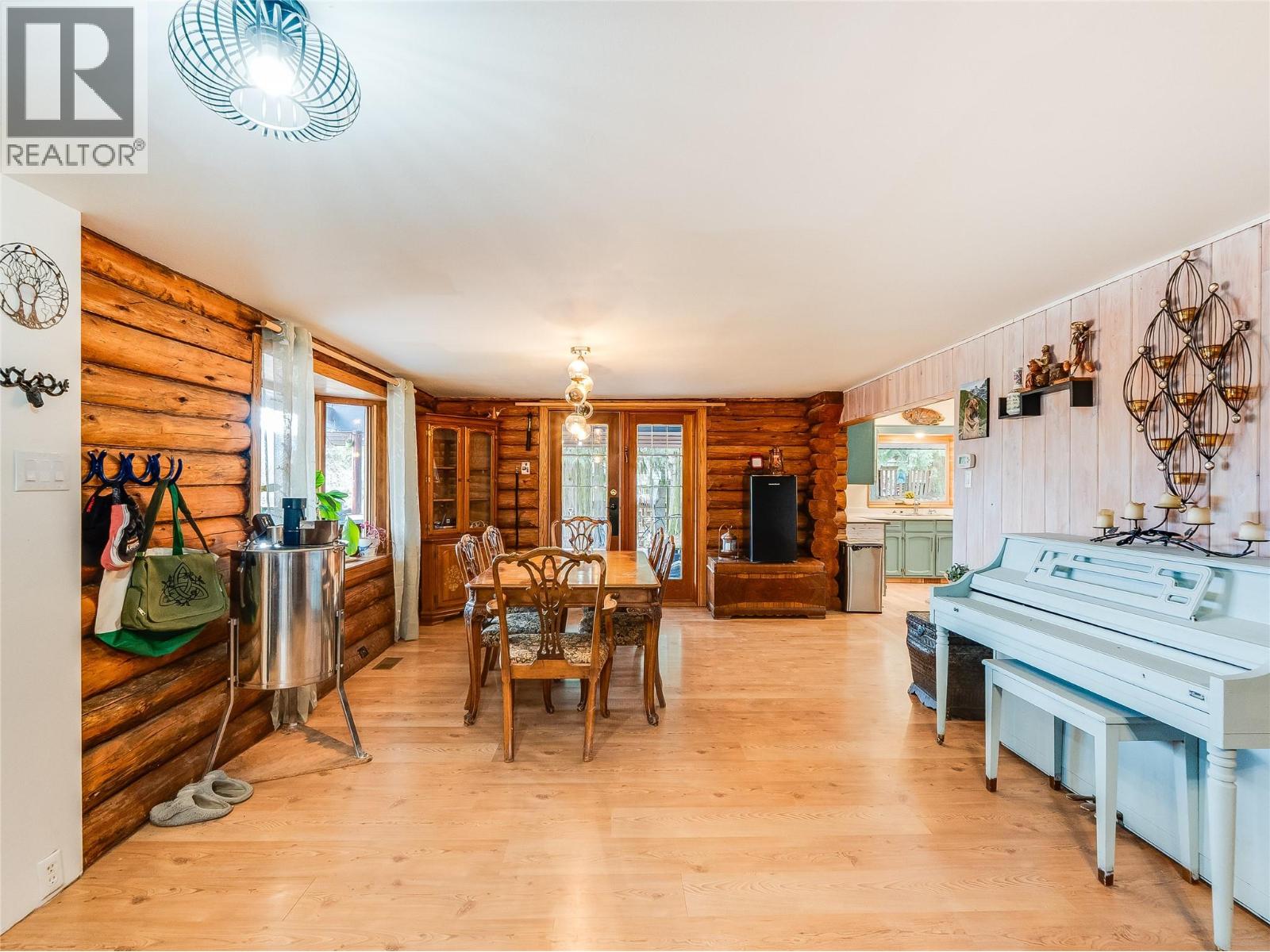 4229 Casino Road, Trail, British Columbia  V1R 4X3 - Photo 13 - 10379615