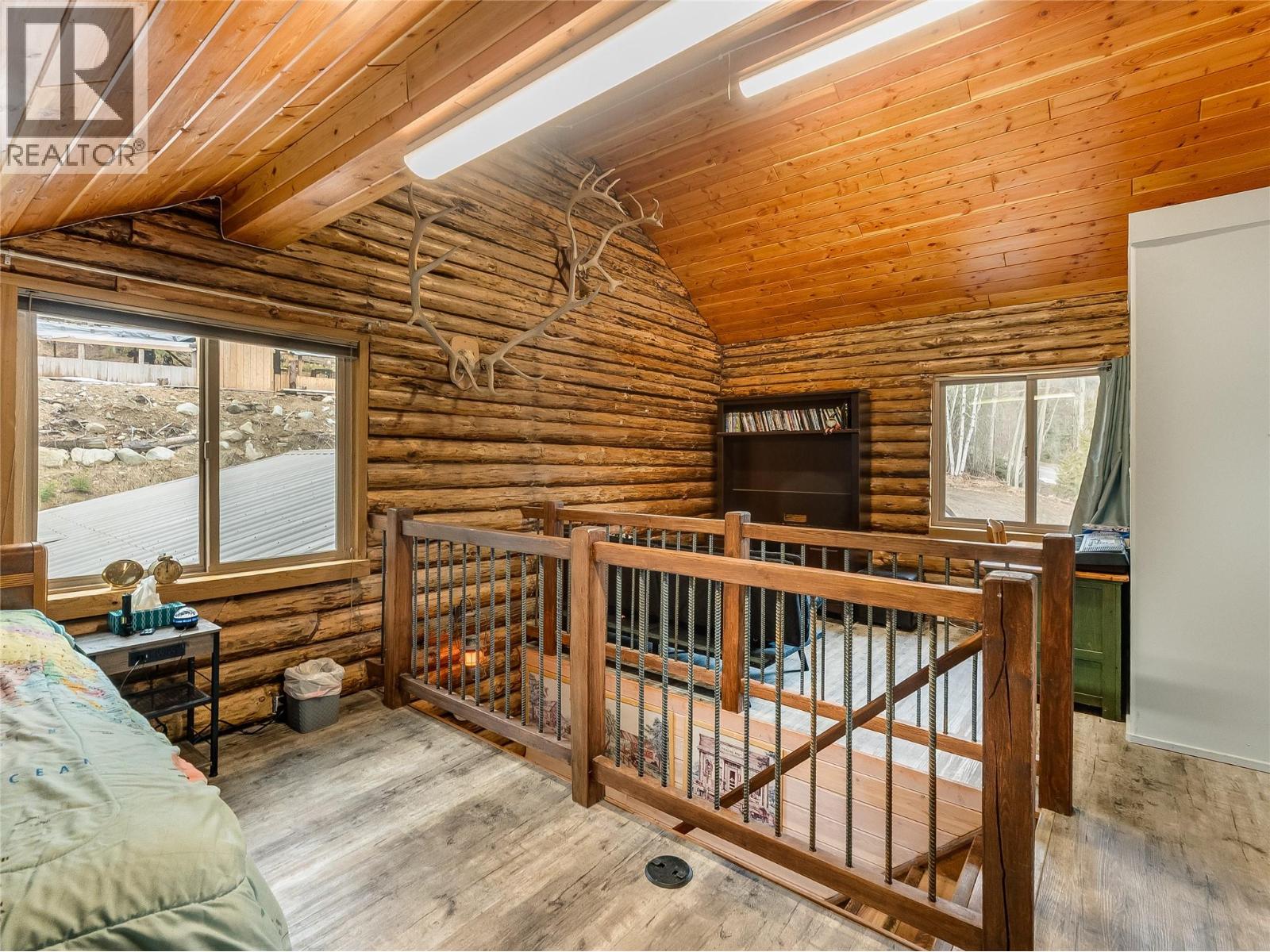 4229 Casino Road, Trail, British Columbia  V1R 4X3 - Photo 16 - 10379615