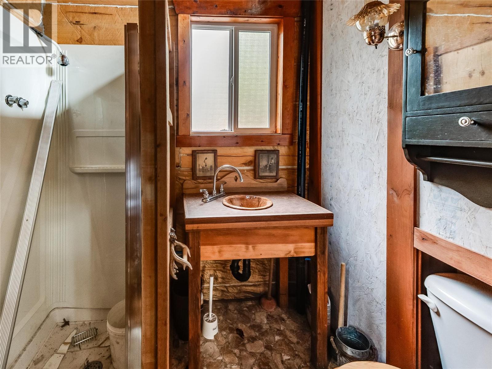 4229 Casino Road, Trail, British Columbia  V1R 4X3 - Photo 41 - 10379615