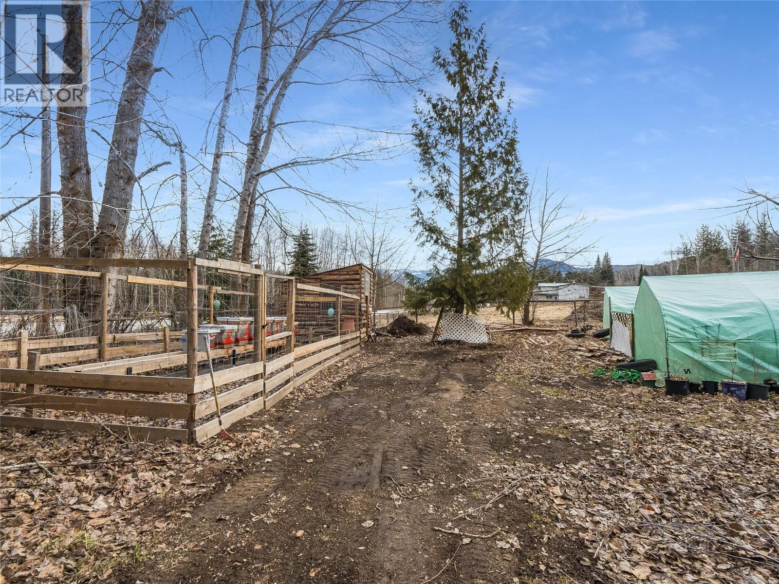 4229 Casino Road, Trail, British Columbia  V1R 4X3 - Photo 56 - 10379615