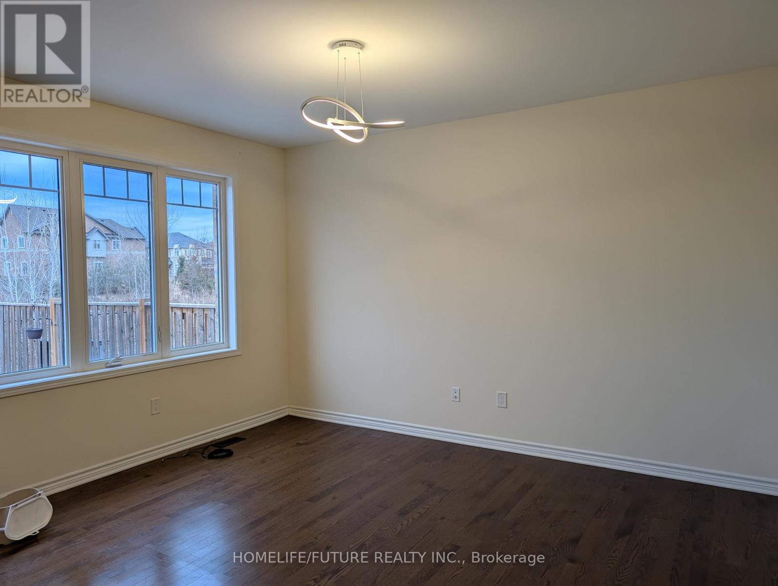 1574 Clitherow Street, Milton (Fo Ford), Ontario  L9E 0A5 - Photo 4 - W12962100