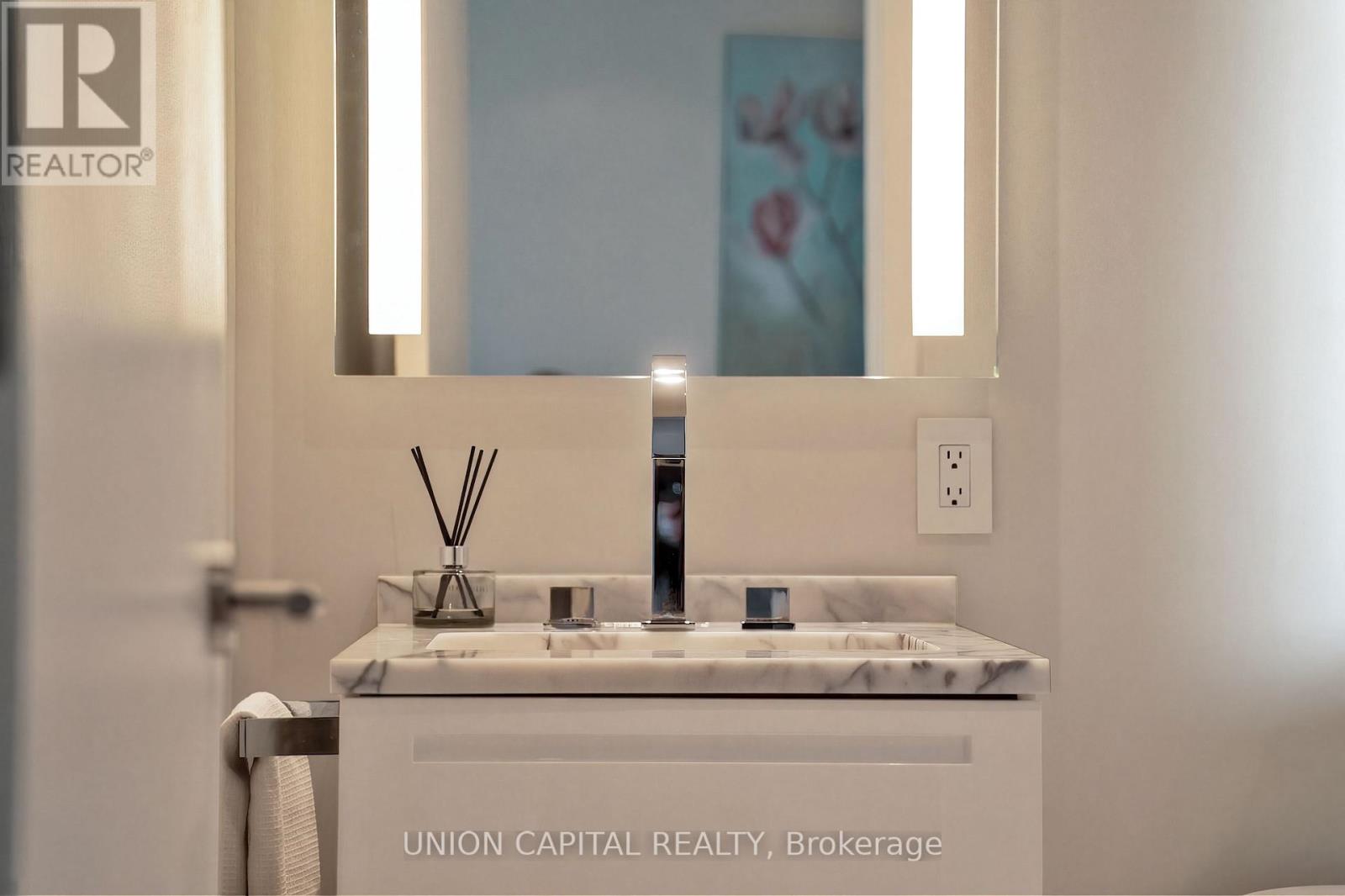 5508 - 180 University Avenue, Toronto, Ontario  M5H 0A2 - Photo 28 - C12959530