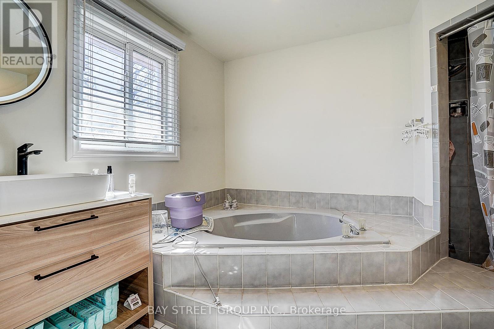 78 John Stiver Crescent, Markham, Ontario  L3R 9B3 - Photo 37 - N12954886