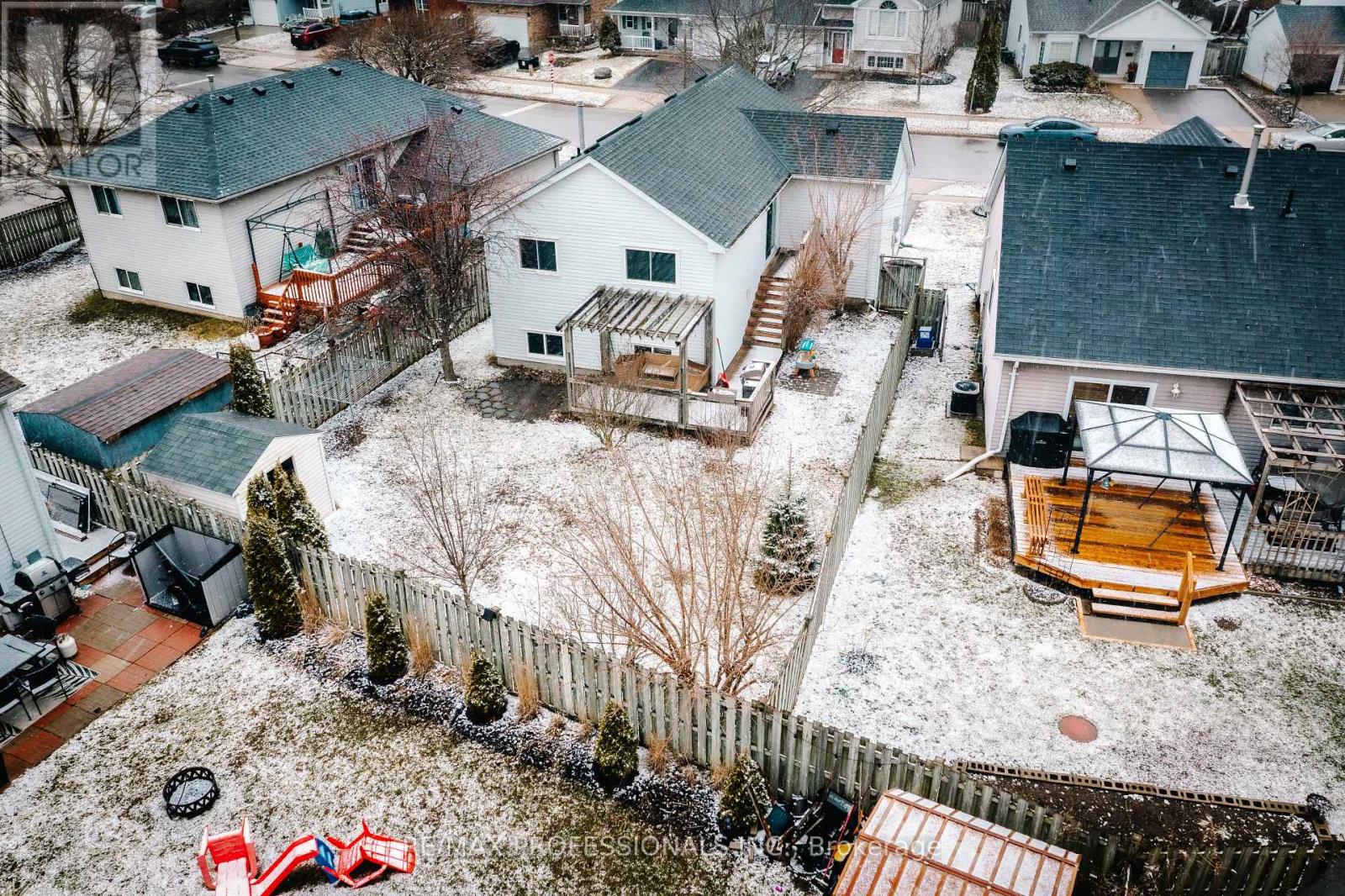 522 Trico Drive, Cambridge, Ontario  N3H 5M5 - Photo 38 - X12962036