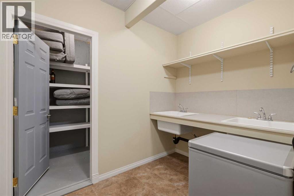 71 Elgin Estates Hill Se, Calgary, Alberta  T2Z 4R1 - Photo 38 - A2292729