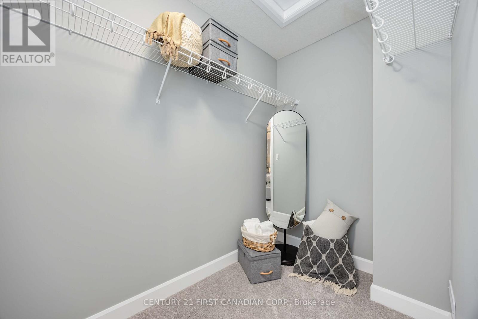 9 Postma Crescent, North Middlesex, Ontario  N0M 1A0 - Photo 24 - X12962142