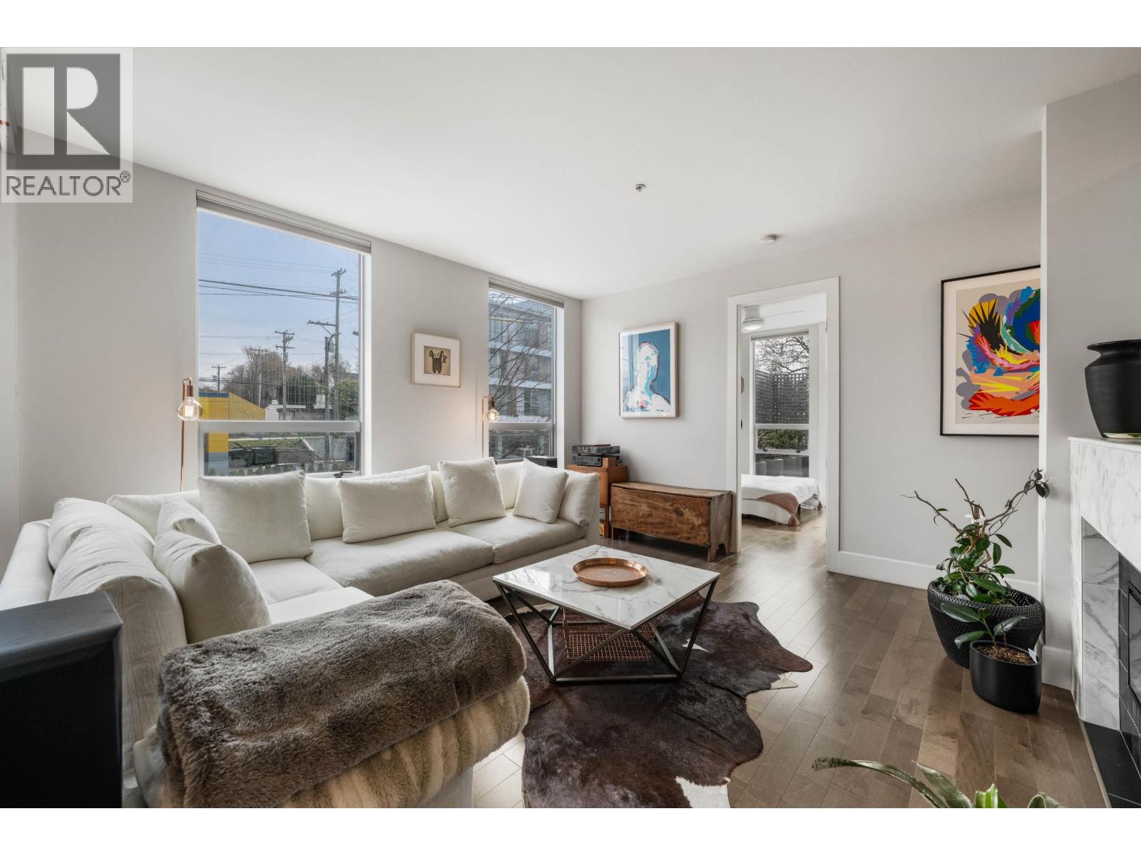 204 2108 W 12th Avenue, Vancouver, British Columbia V6K 2N2 - Photo 2 - R3107164