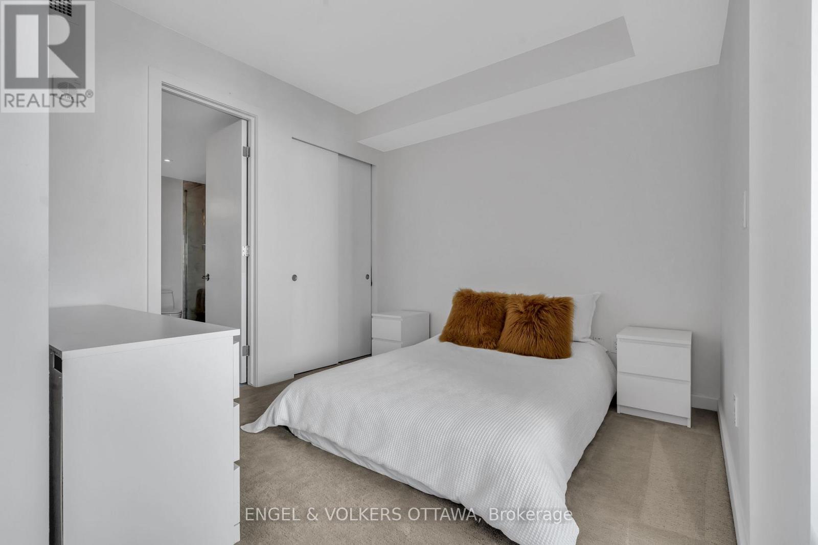 701 - 300 Lisgar Street, Ottawa, Ontario  K2P 0E2 - Photo 19 - X12962132