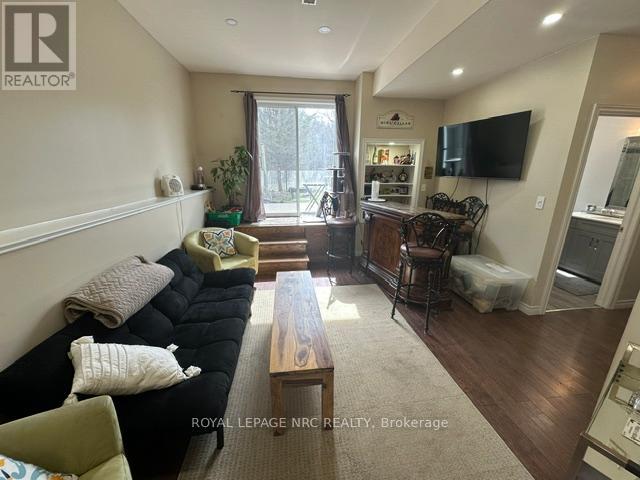 7712 Charnwood Avenue, Niagara Falls, Ontario  L2H 3E3 - Photo 20 - X12962110