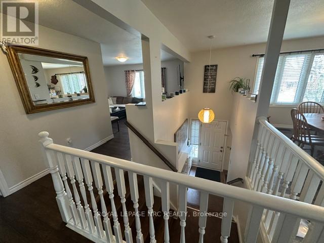 7712 Charnwood Avenue, Niagara Falls, Ontario  L2H 3E3 - Photo 8 - X12962110