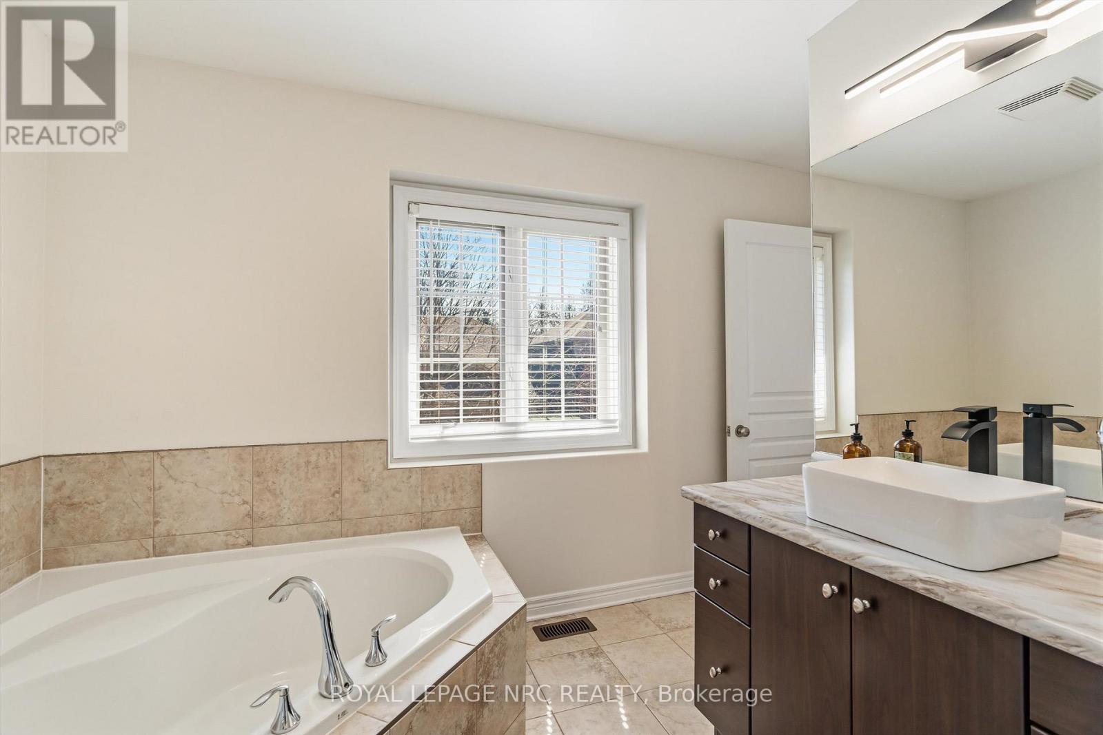 20 - 1398 Pelham Street, Pelham, Ontario  L0S 1E7 - Photo 32 - X12962140