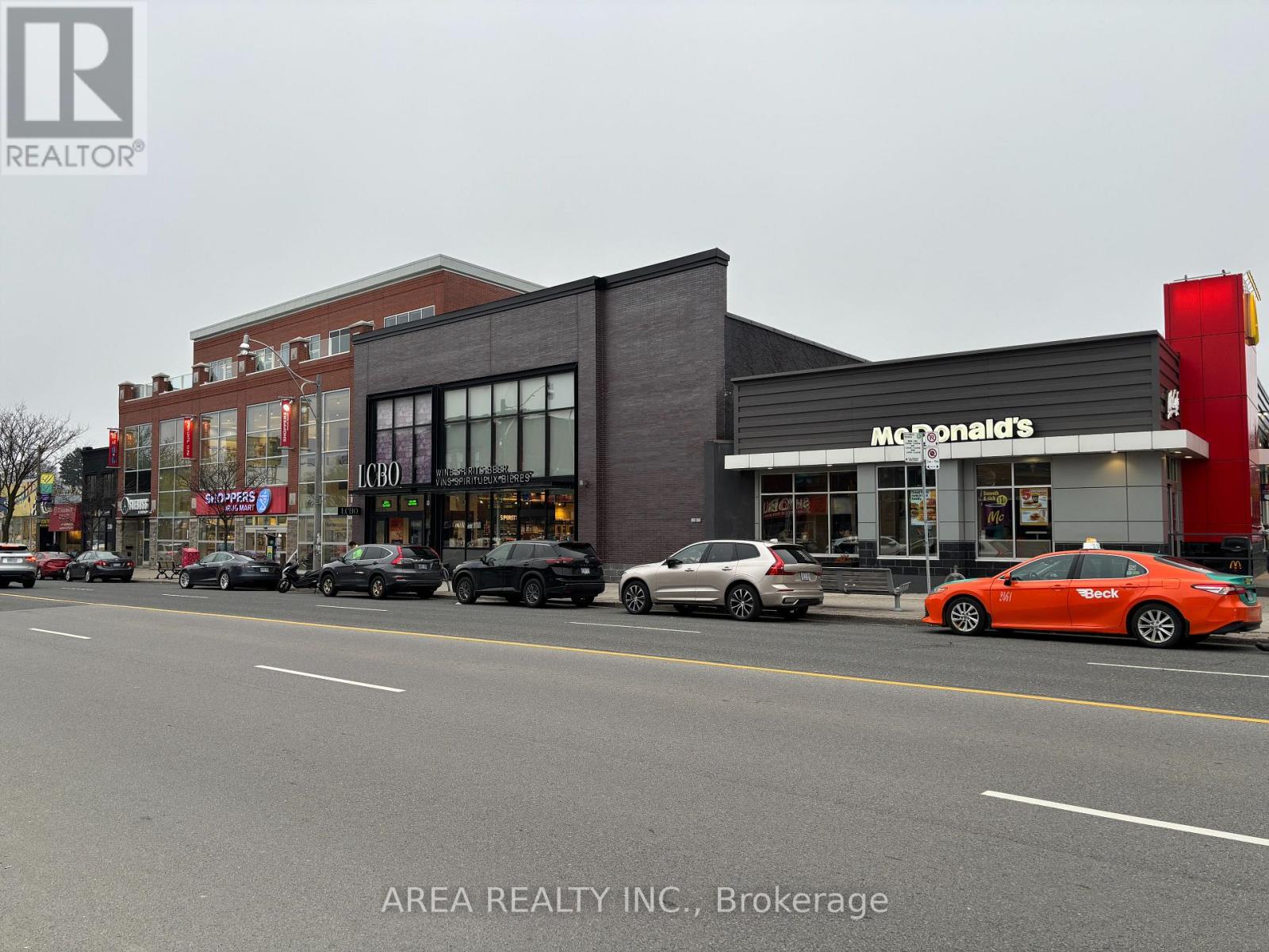 3429 Yonge Street, Toronto, Ontario M4N 2N1 - Photo 3 - C12933692