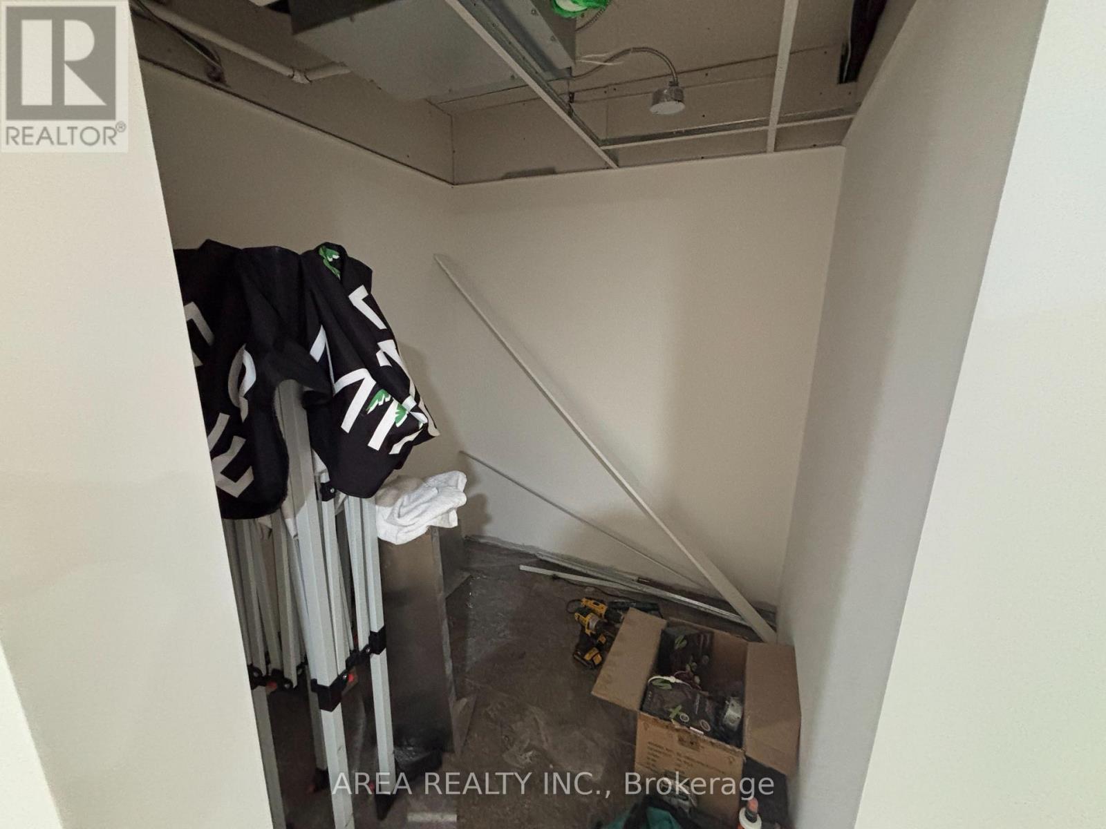 3429 Yonge Street, Toronto, Ontario M4N 2N1 - Photo 14 - C12933692