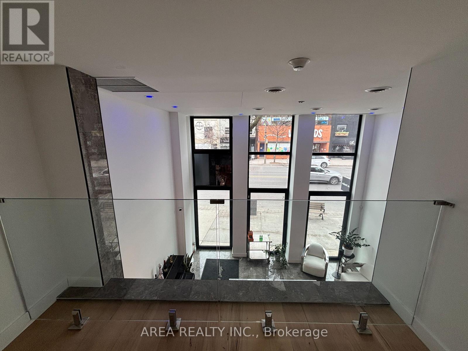 3429 Yonge Street, Toronto, Ontario M4N 2N1 - Photo 12 - C12933692