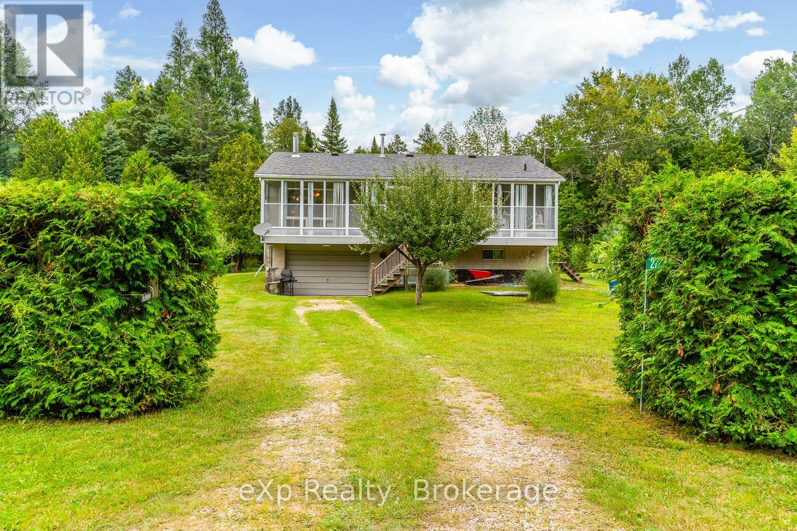 27 Bell Drive, Northern Bruce Peninsula, Ontario  N0H 2T0 - Photo 1 - X12962118