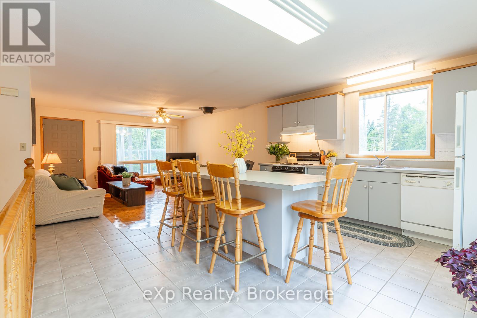 27 Bell Drive, Northern Bruce Peninsula, Ontario  N0H 2T0 - Photo 12 - X12962118