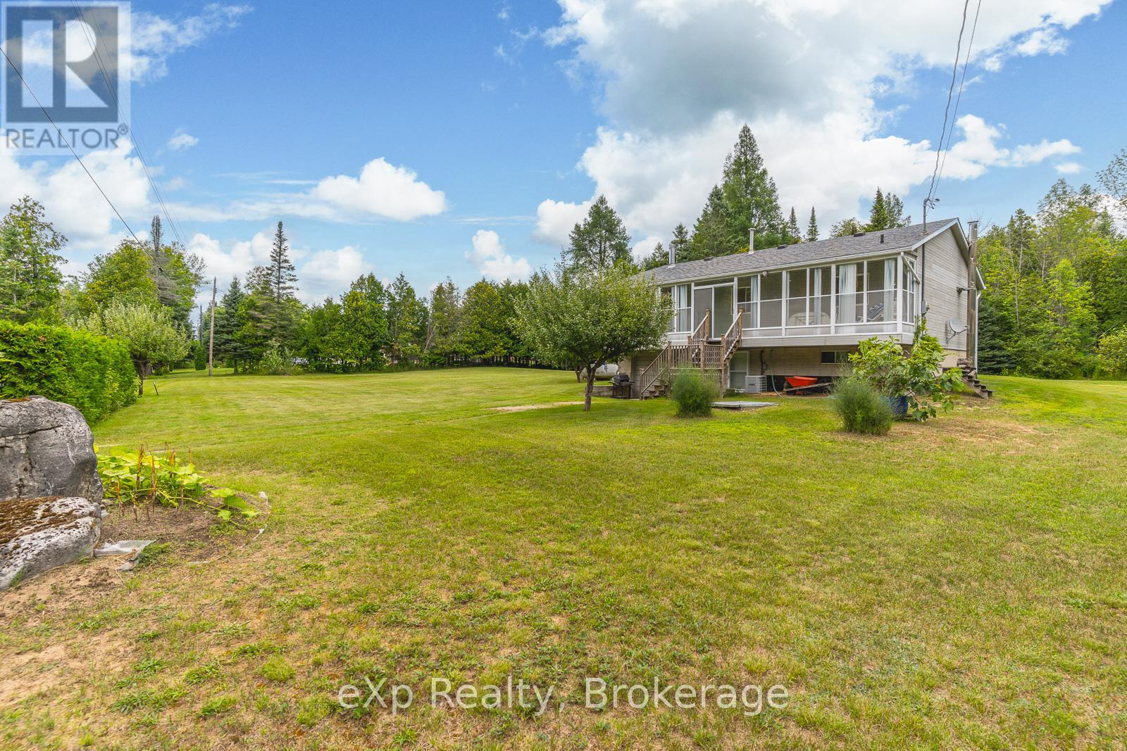 27 Bell Drive, Northern Bruce Peninsula, Ontario  N0H 2T0 - Photo 2 - X12962118