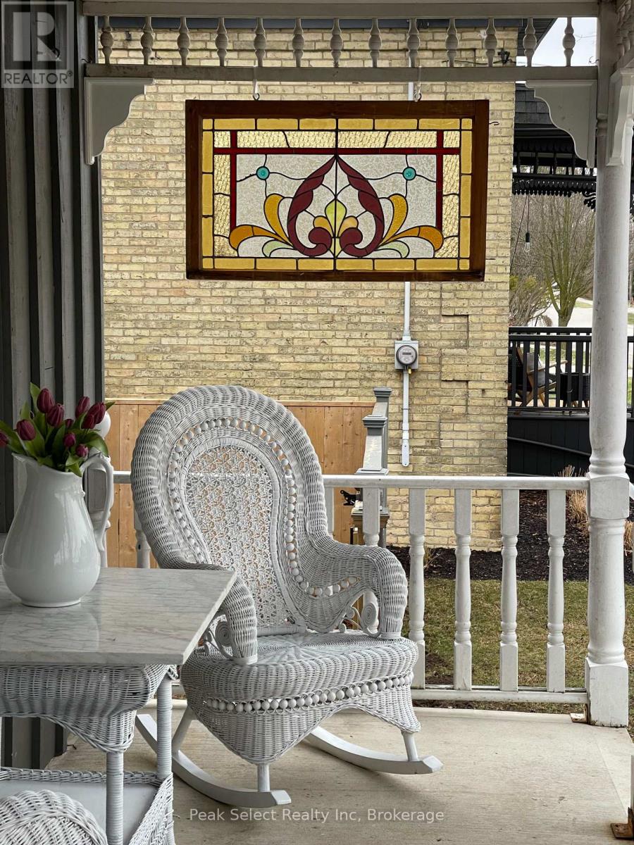 430 Albert Street, South Huron, Ontario  N0M 1S1 - Photo 5 - X12962126