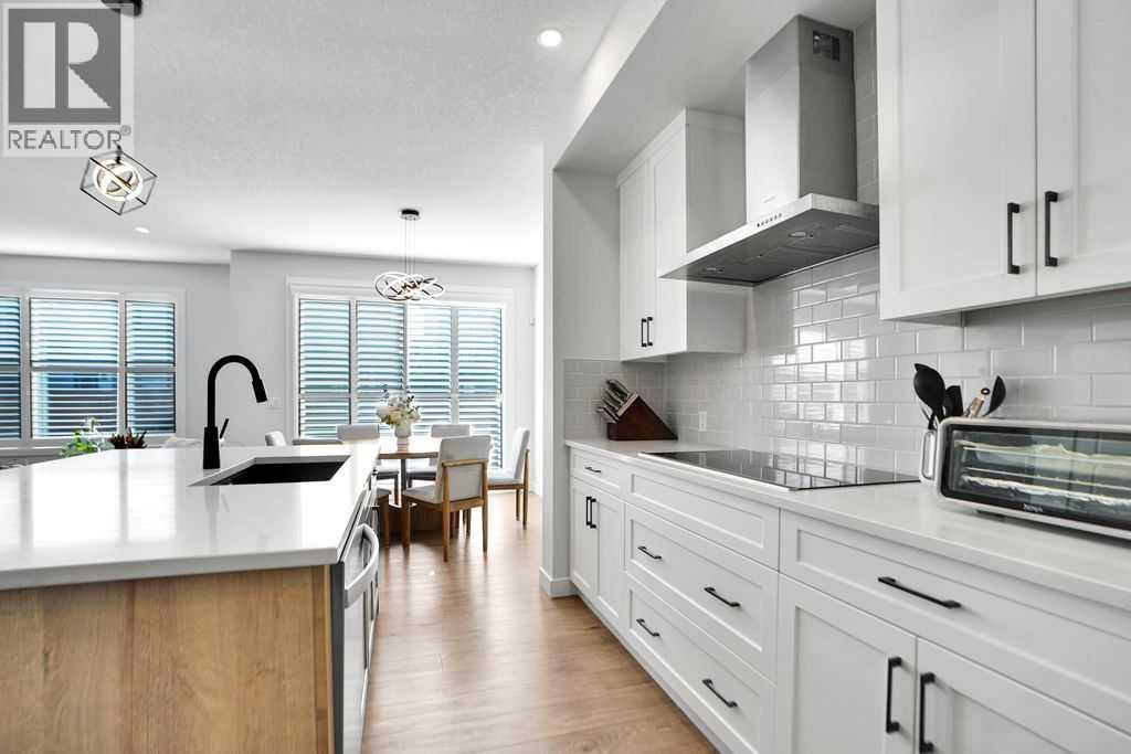 117 Amblehurst Green NW, Calgary, Alberta