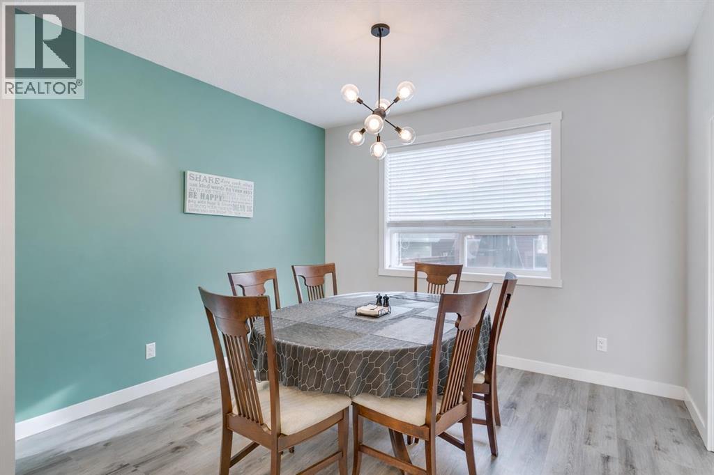 429 South Point Glen Sw, Airdrie, Alberta  T4B 4L1 - Photo 9 - A2293563