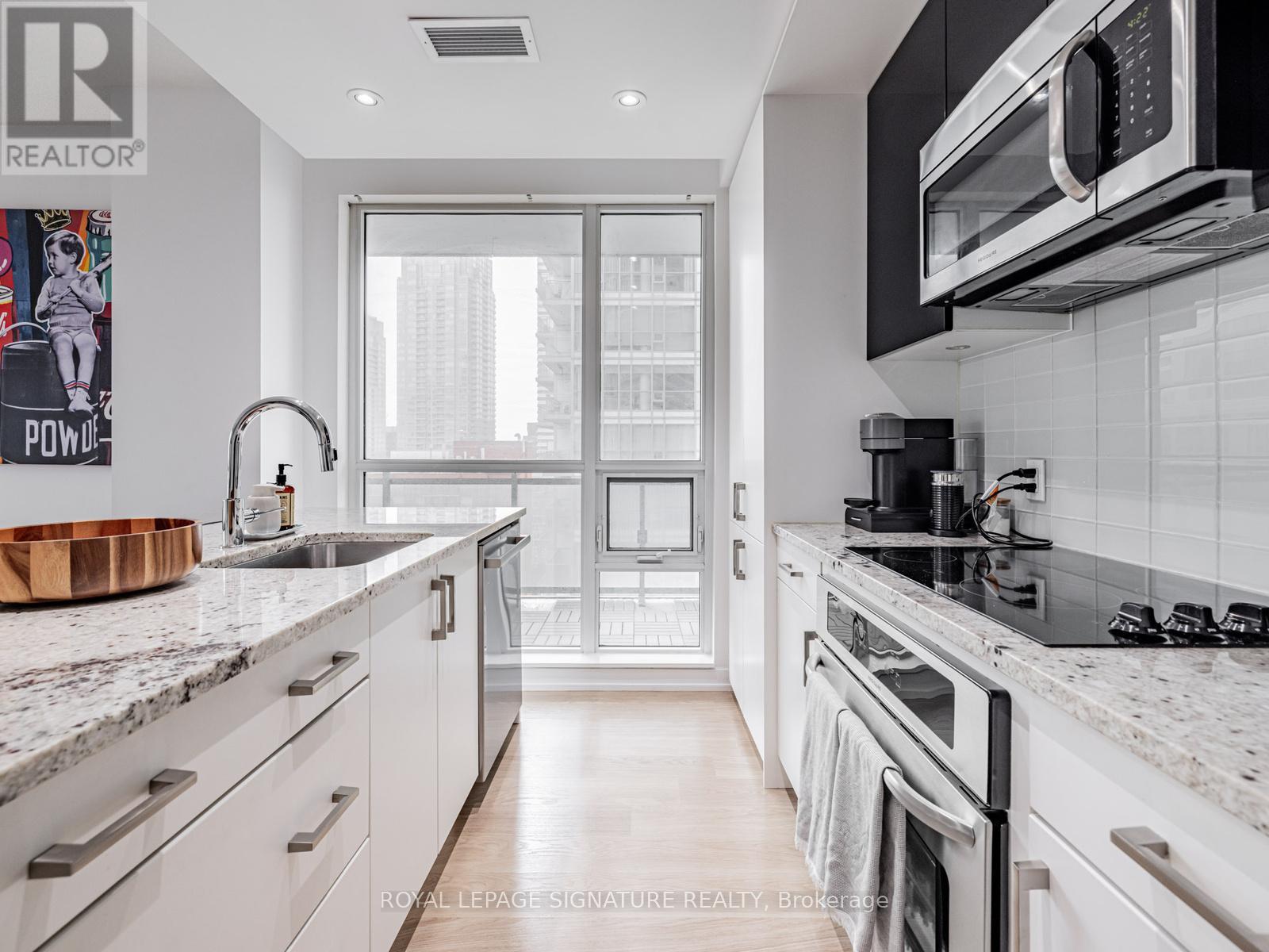 1520 - 98 Lillian Street, Toronto, Ontario  M4S 0A5 - Photo 16 - C12962134