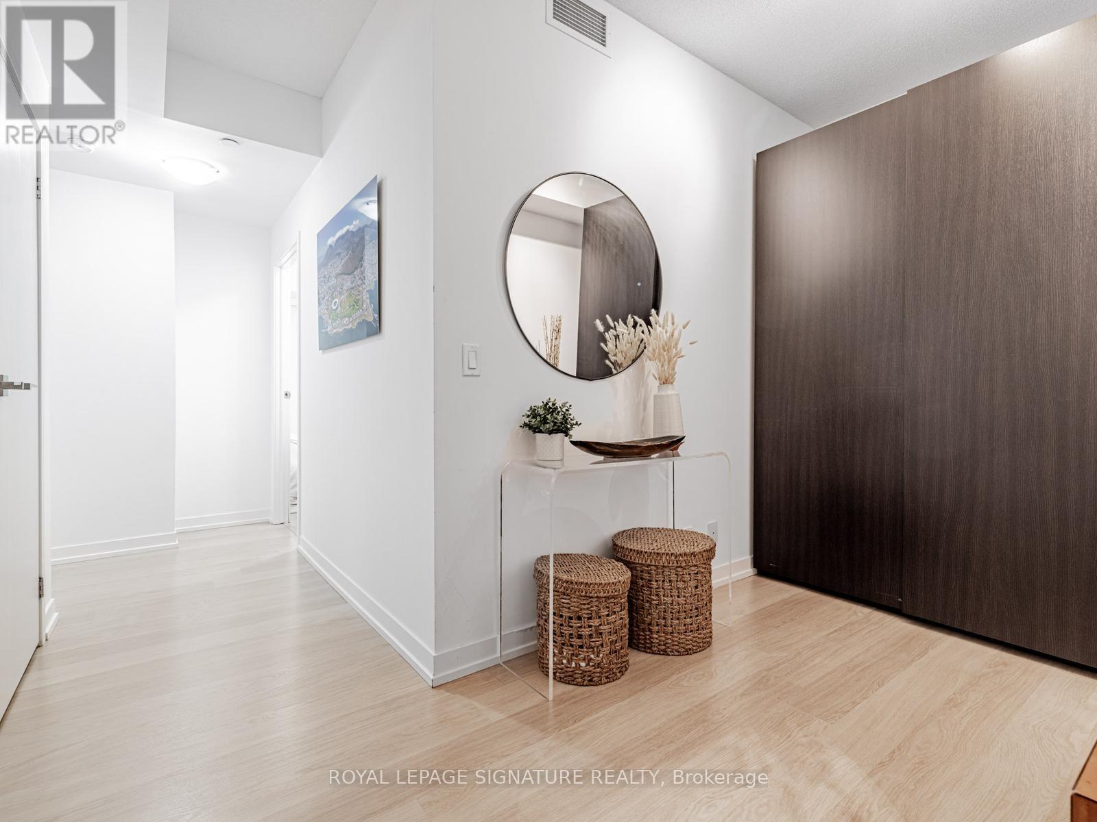 1520 - 98 Lillian Street, Toronto, Ontario  M4S 0A5 - Photo 4 - C12962134