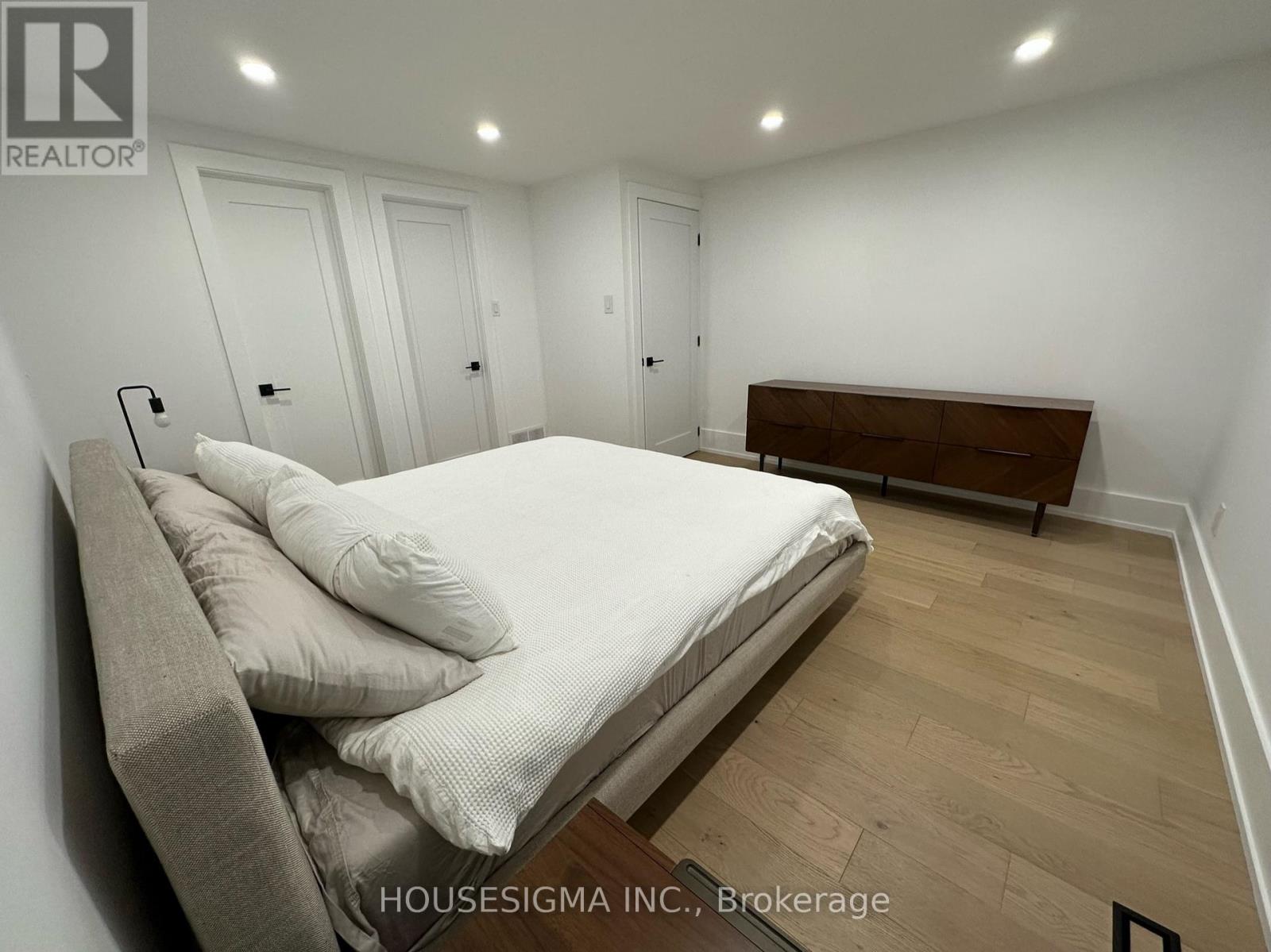 72 Wychcrest Avenue, Toronto, Ontario  M6G 3X7 - Photo 26 - C12962146