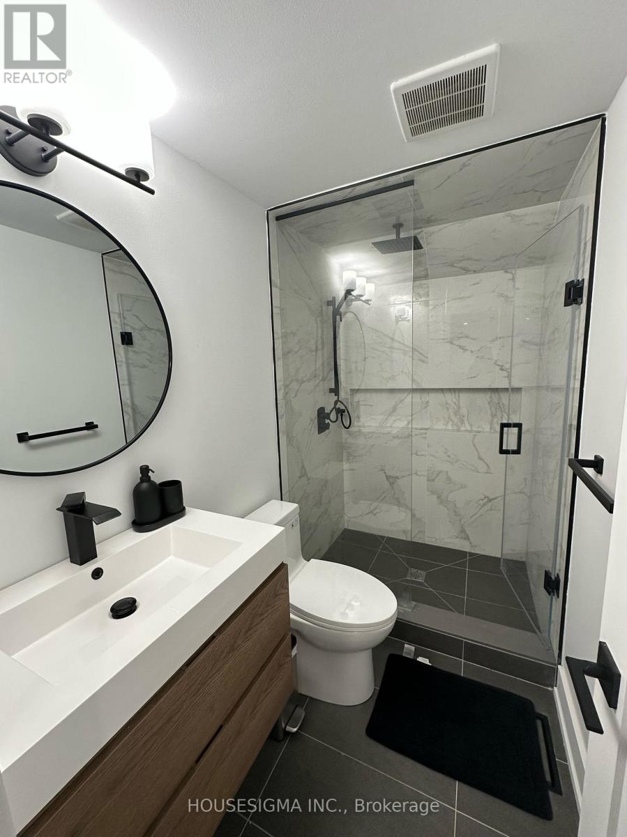 72 Wychcrest Avenue, Toronto, Ontario  M6G 3X7 - Photo 32 - C12962146