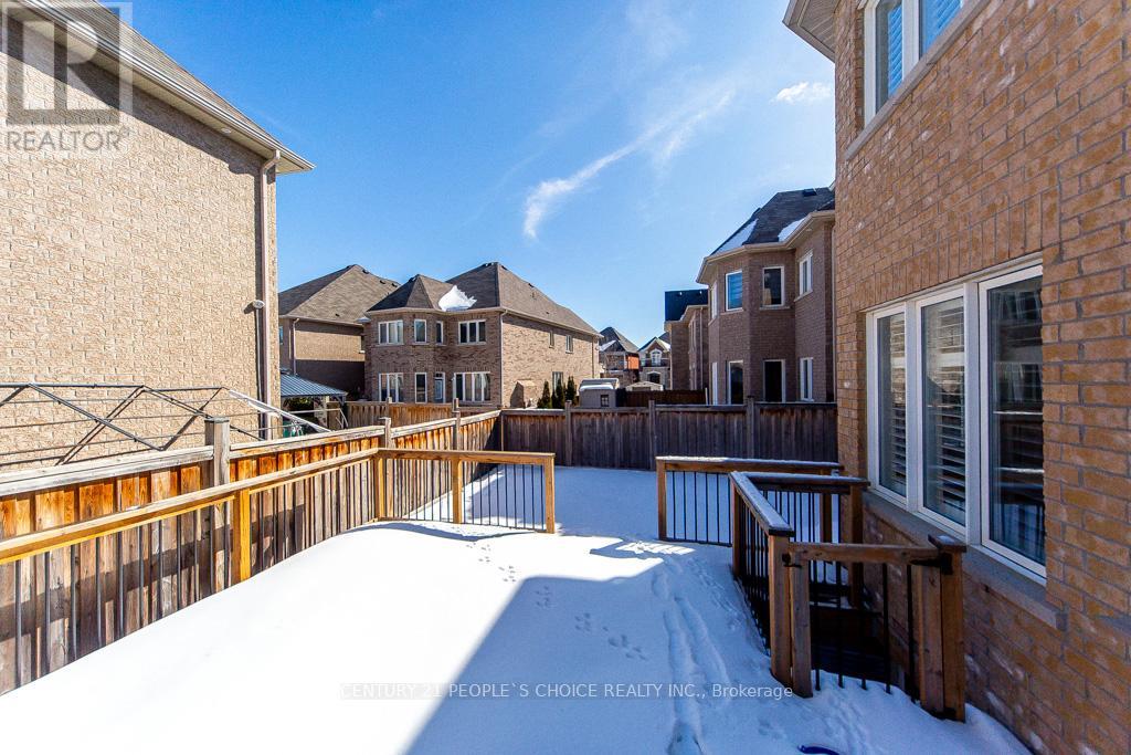 57 Aldersgate Drive, Brampton, Ontario  L7A 3Z9 - Photo 48 - W12962128