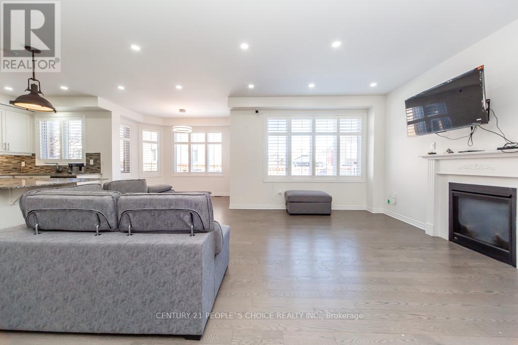 57 Aldersgate Drive, Brampton, Ontario  L7A 3Z9 - Photo 7 - W12962128