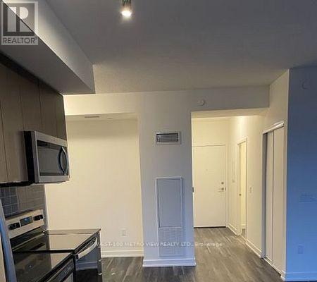 413 - 859 The Queensway, Toronto, Ontario  M8Z 1N8 - Photo 3 - W12962148