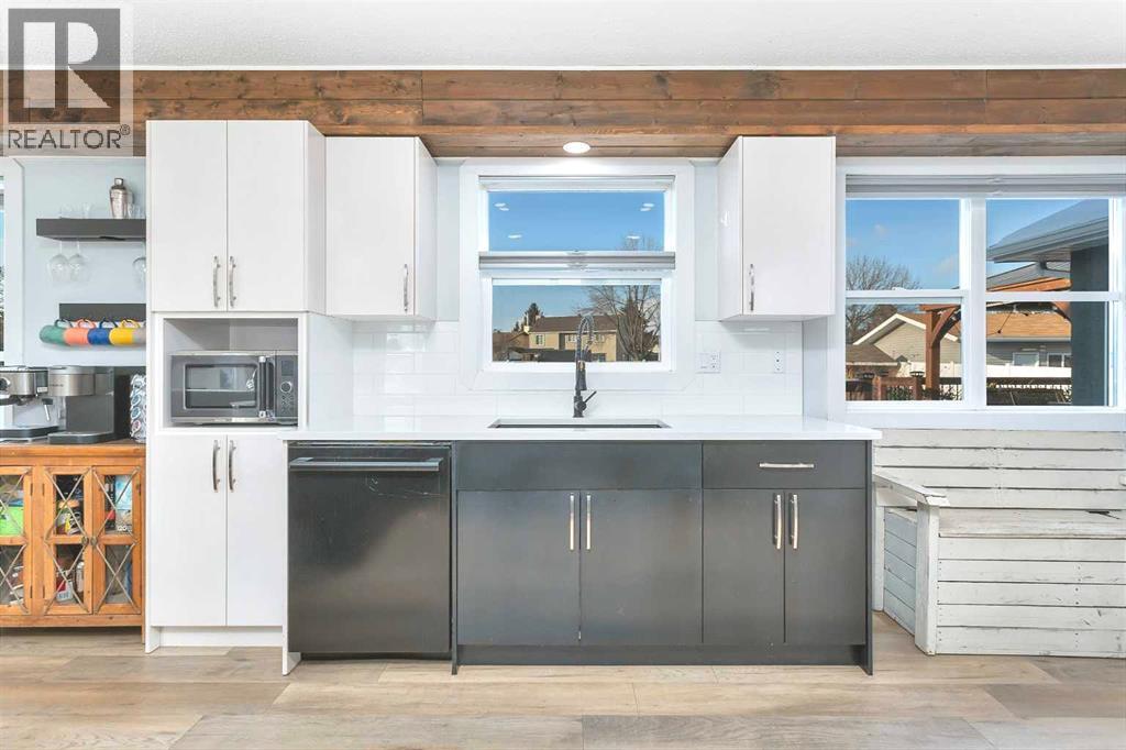 85 Hathaway Lane, Lacombe, Alberta  T4L 1T3 - Photo 8 - A2297753