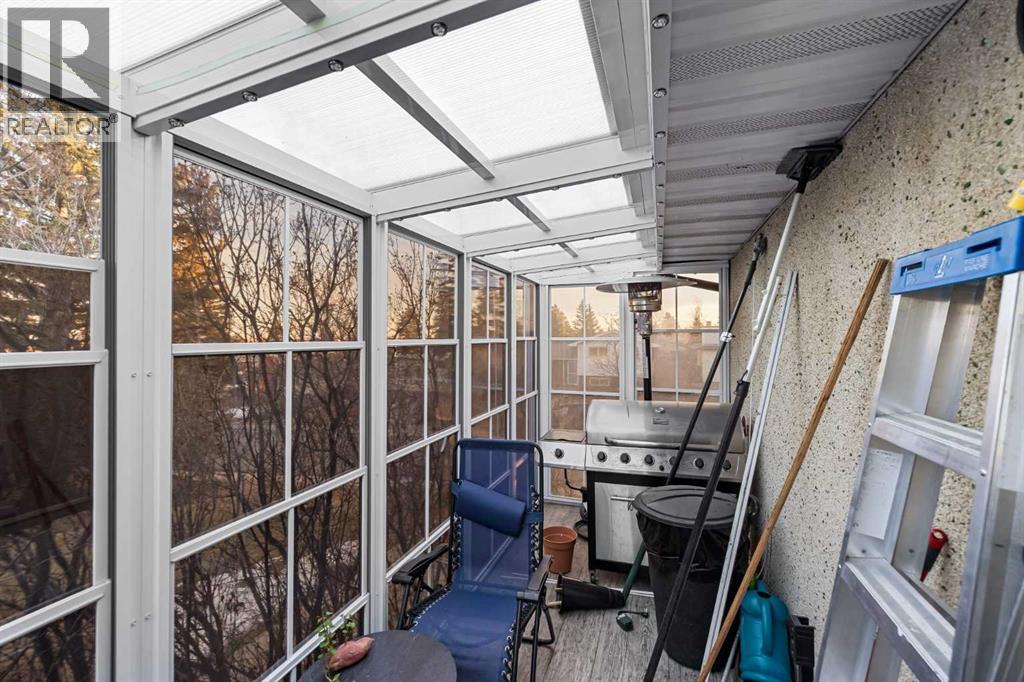 1016 Hunterdale Place NW, Calgary, Alberta  T2Z 4R7 - Photo 6 - A2279676