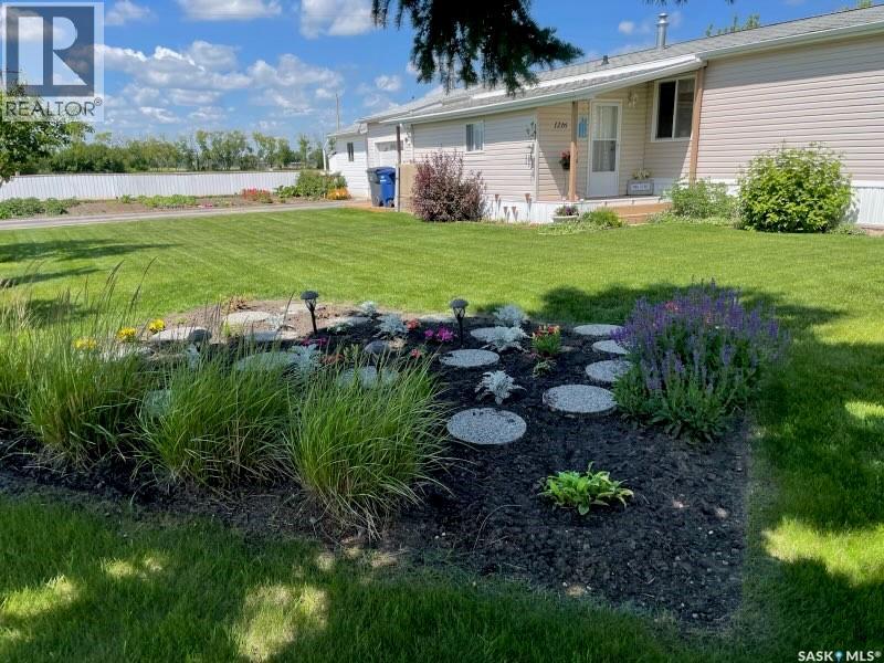 1216 2a Street W, Nipawin, Saskatchewan  S0E 1E0 - Photo 6 - SK032207