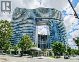 886 87 NELSON STREET, Vancouver, British Columbia