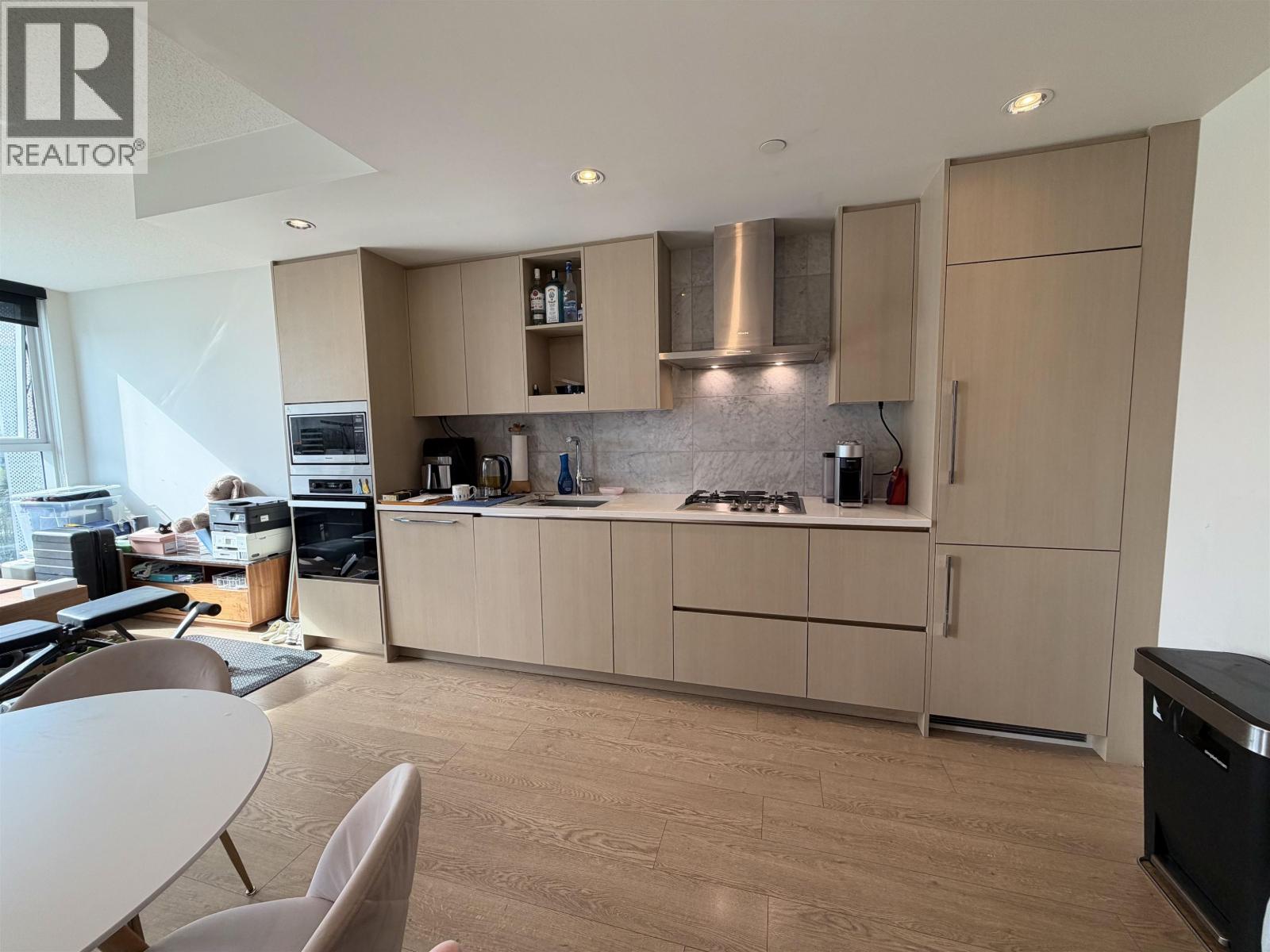 886 87 Nelson Street, Vancouver, British Columbia  V6Z 0E8 - Photo 3 - R3099781