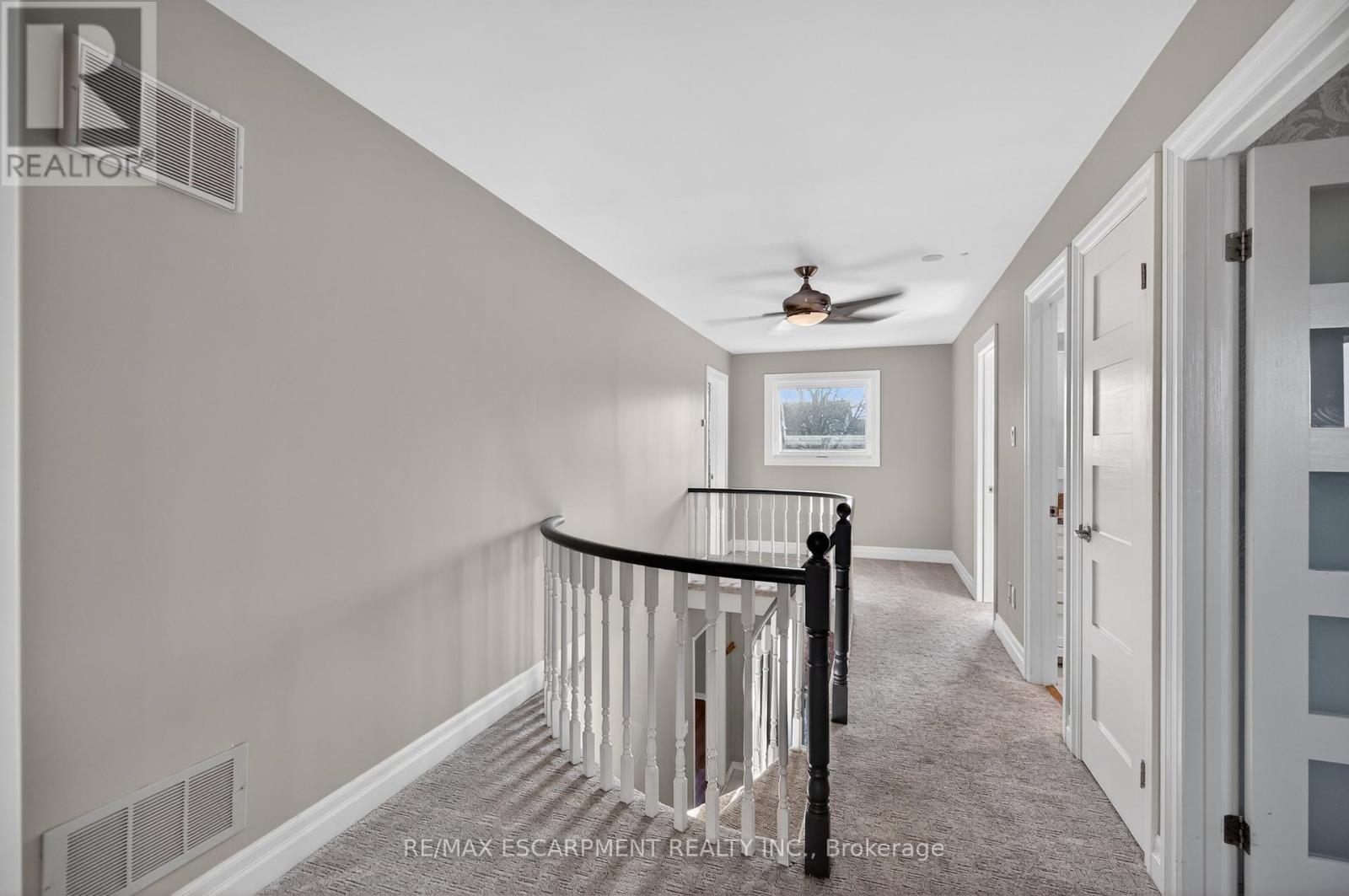 53 Laurendale Avenue, Hamilton, Ontario  L8B 0M6 - Photo 14 - X12962114