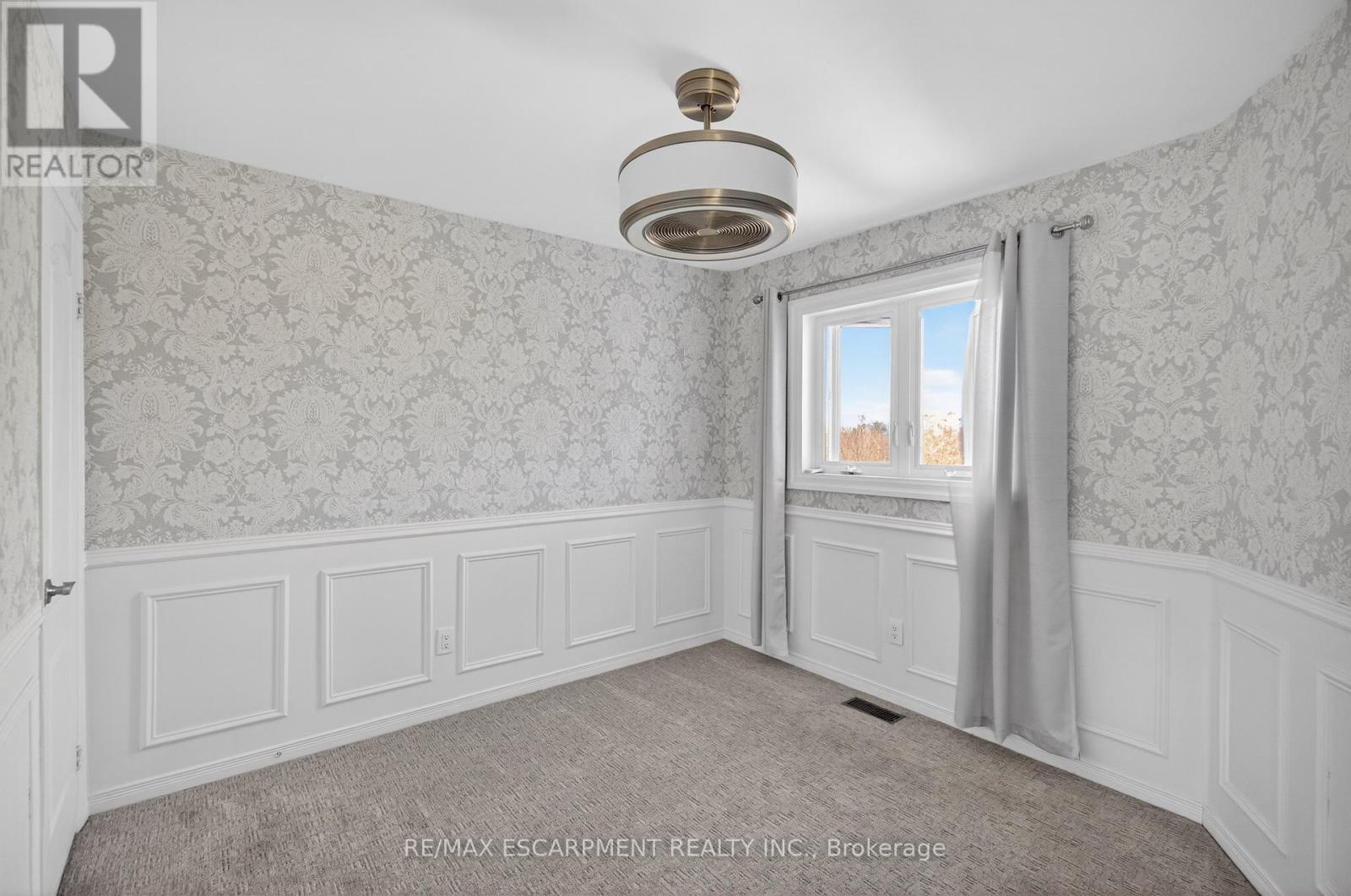 53 Laurendale Avenue, Hamilton, Ontario  L8B 0M6 - Photo 19 - X12962114