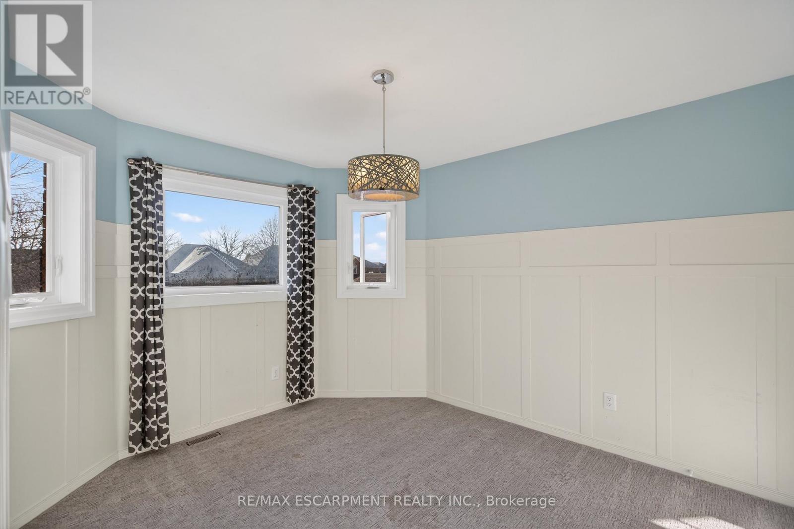 53 Laurendale Avenue, Hamilton, Ontario  L8B 0M6 - Photo 20 - X12962114