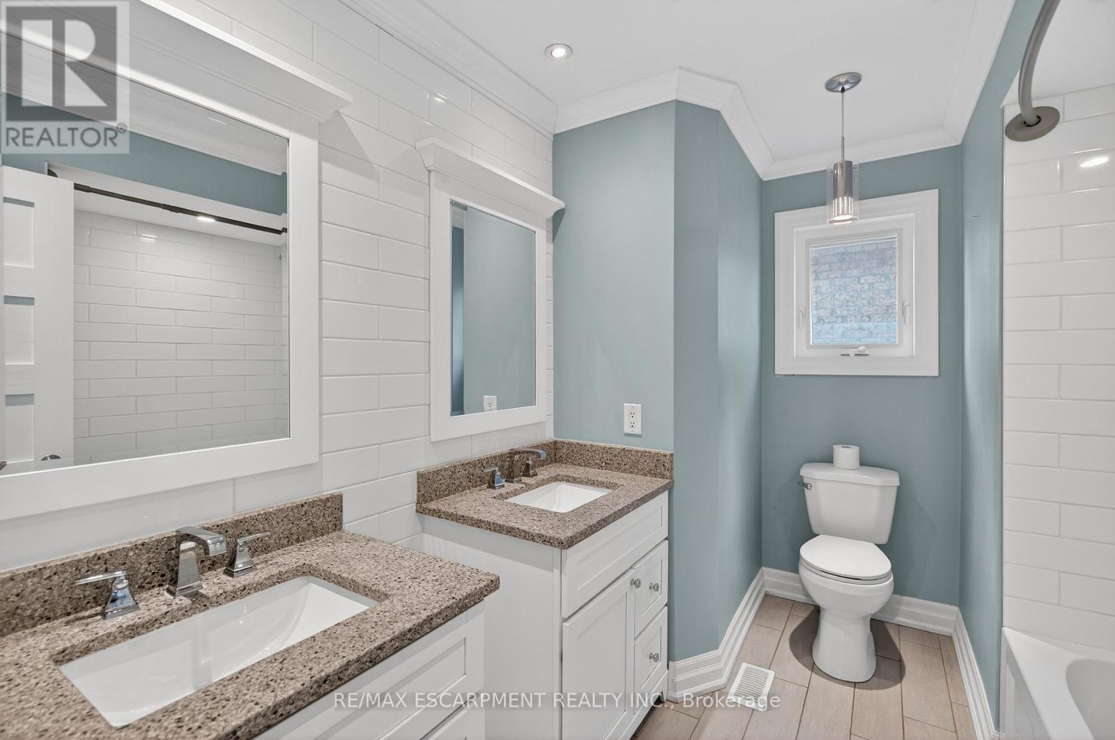 53 Laurendale Avenue, Hamilton, Ontario  L8B 0M6 - Photo 22 - X12962114