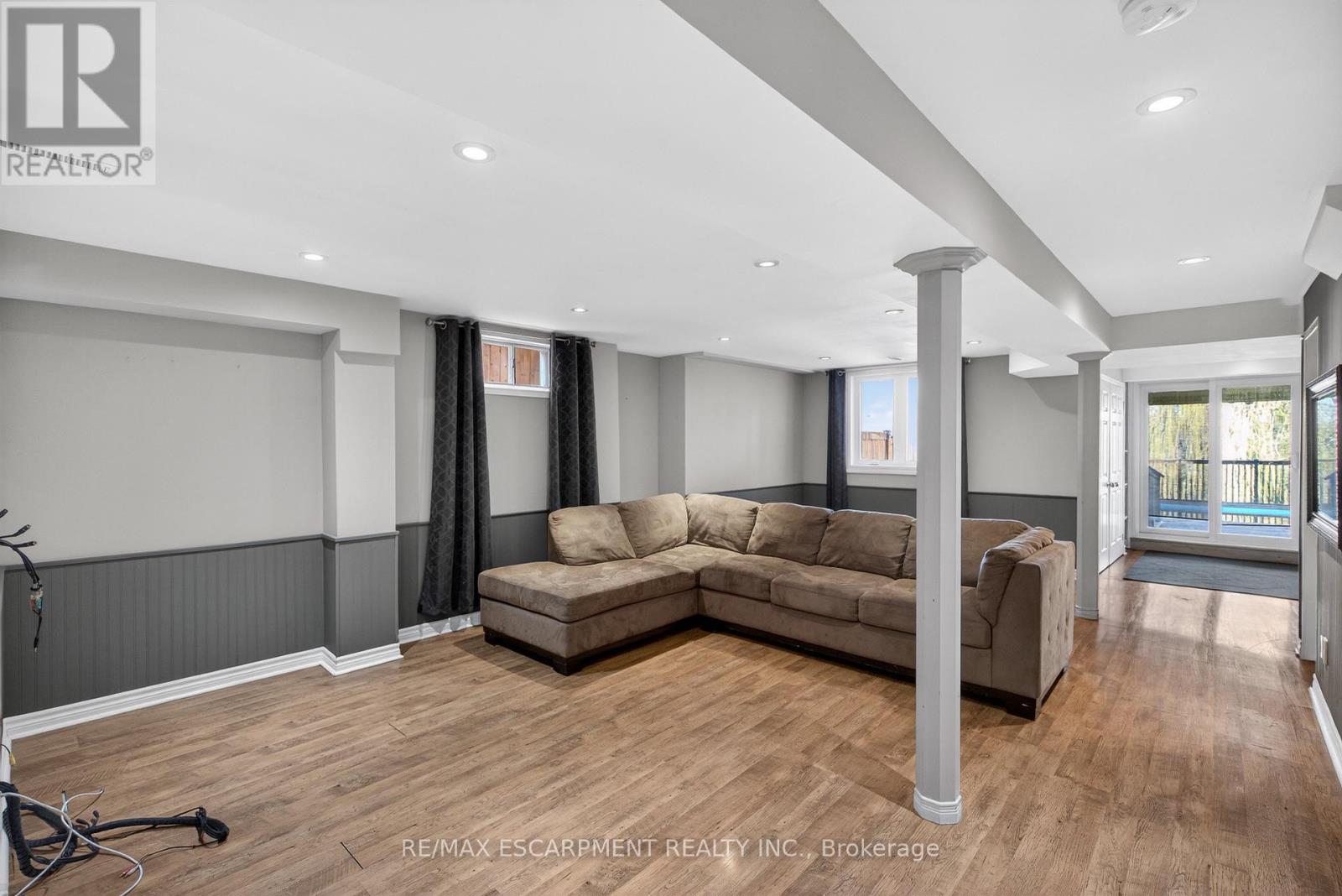 53 Laurendale Avenue, Hamilton, Ontario  L8B 0M6 - Photo 23 - X12962114