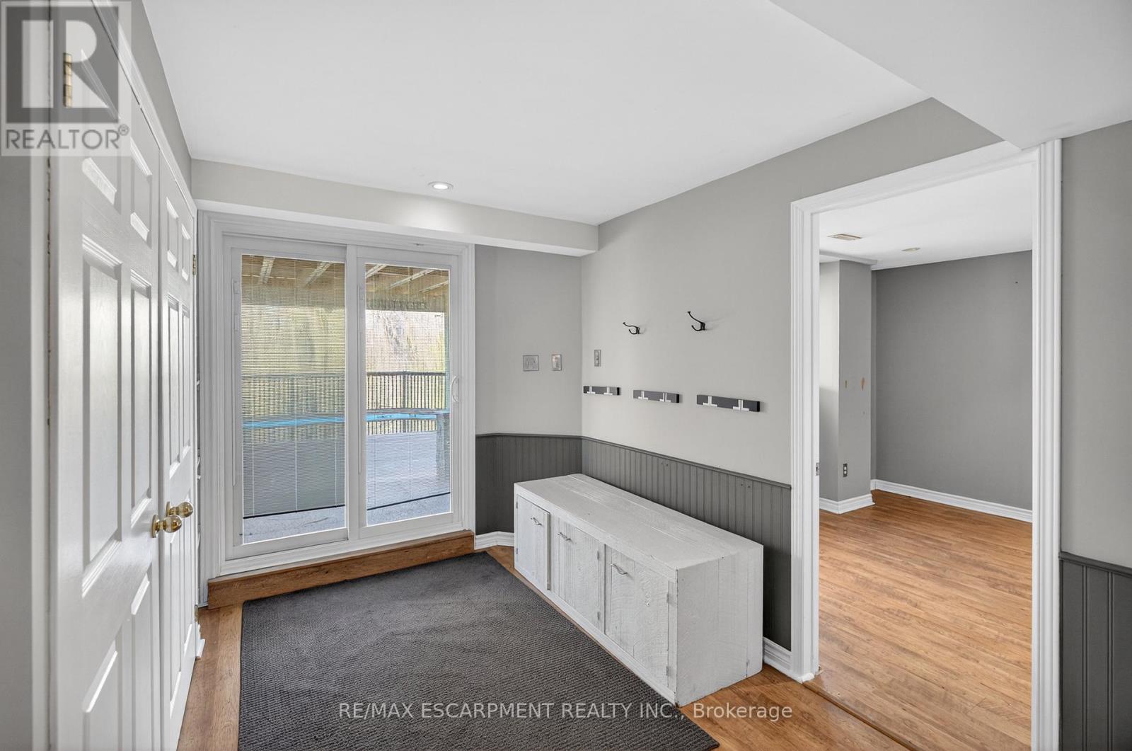 53 Laurendale Avenue, Hamilton, Ontario  L8B 0M6 - Photo 24 - X12962114